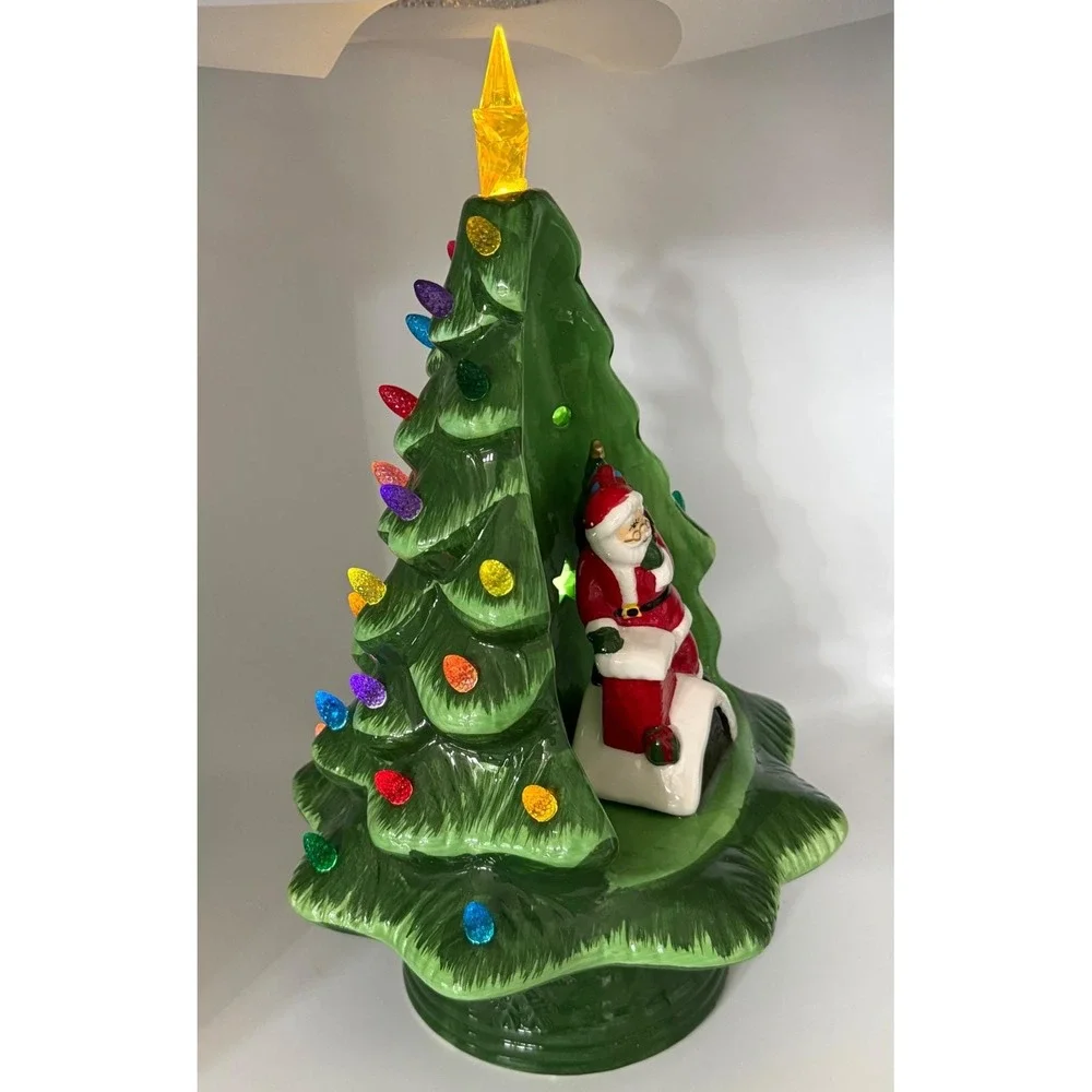 Vtg Mr Christmas ceramic Lighted Christmas Tree with Santa Chimney‎ Scene Green